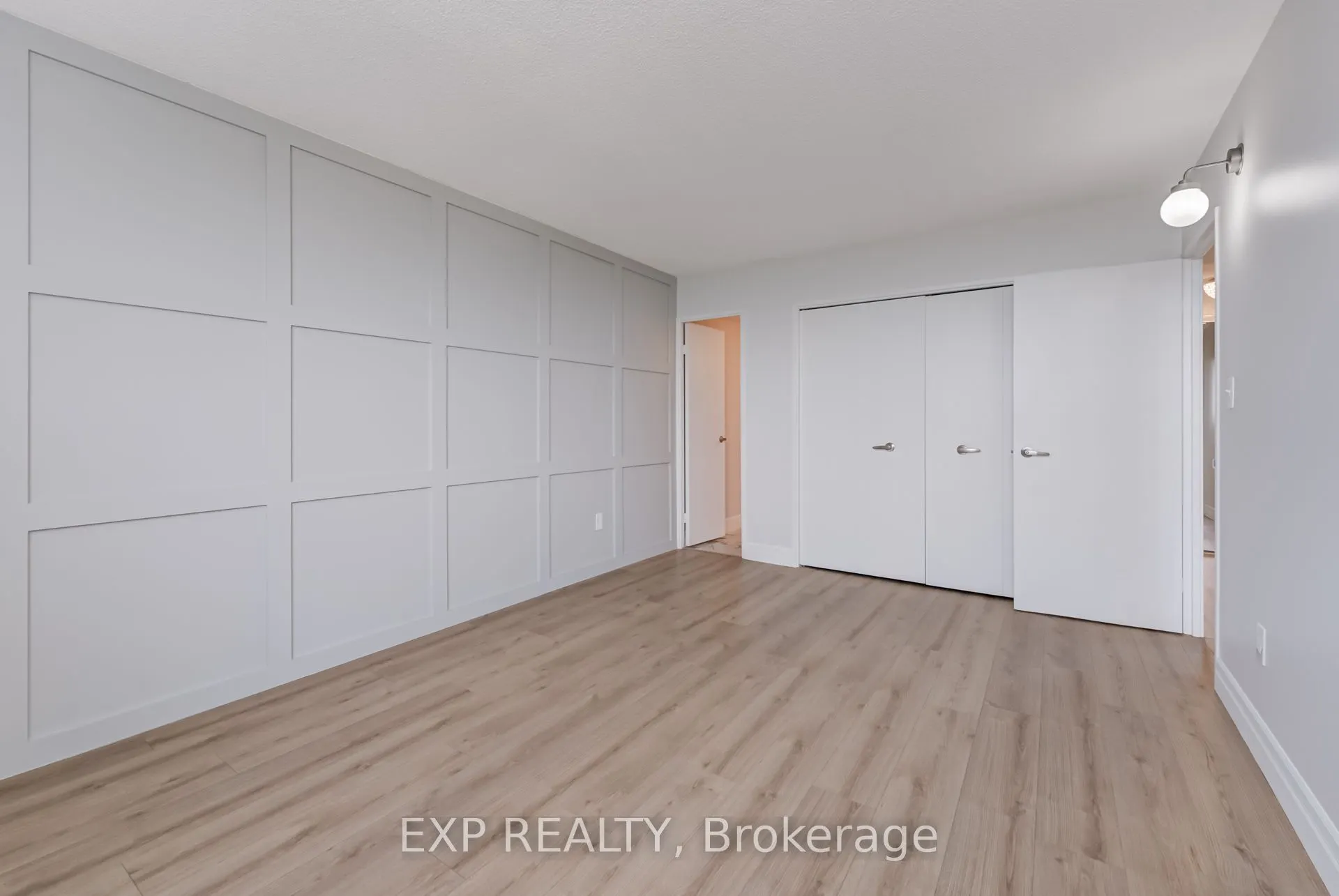 270 Scarlett Road, #1812
