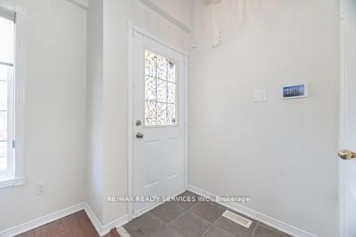47 Heartleaf Crescent