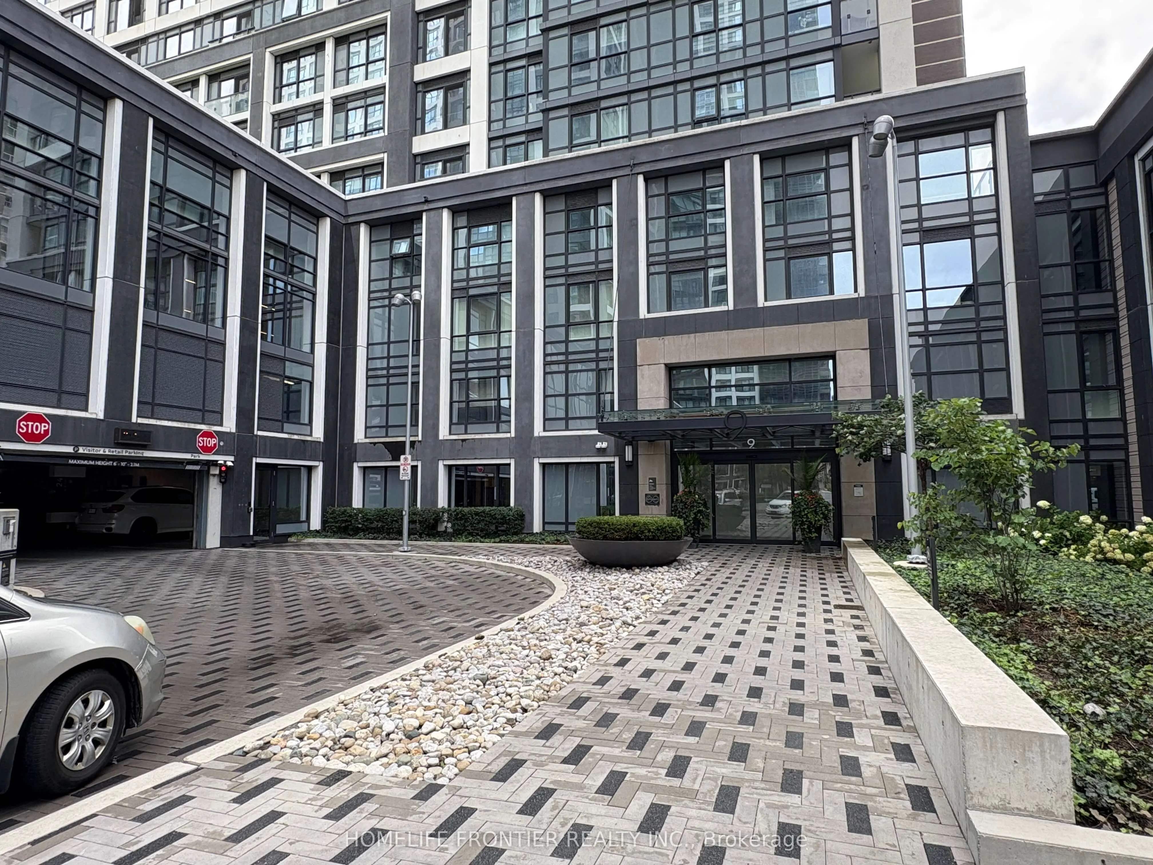 9 Mabelle Avenue, #3219