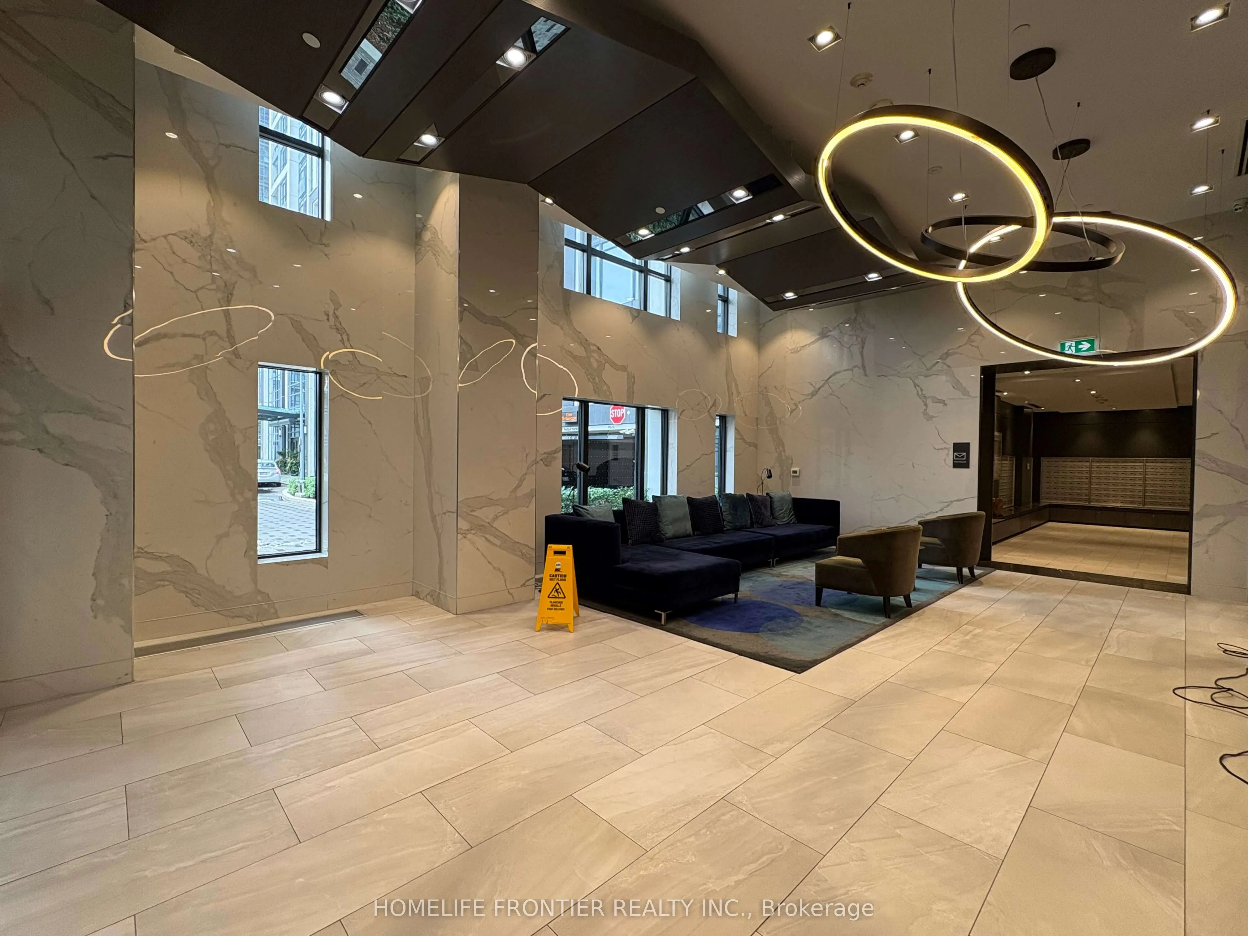 9 Mabelle Avenue, #3219