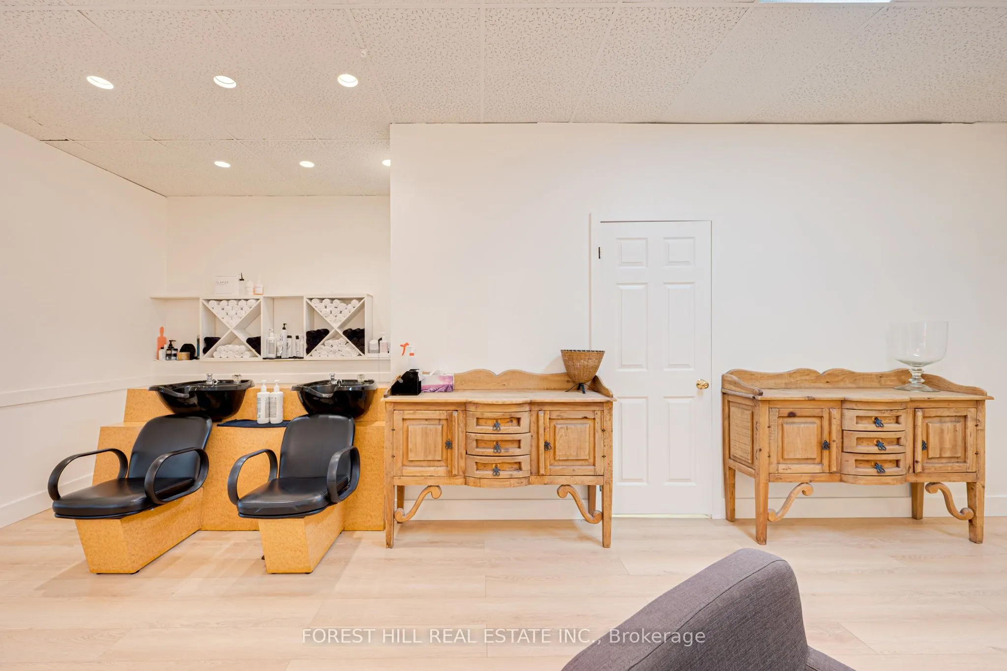 49 Mississauga Road N, #3
