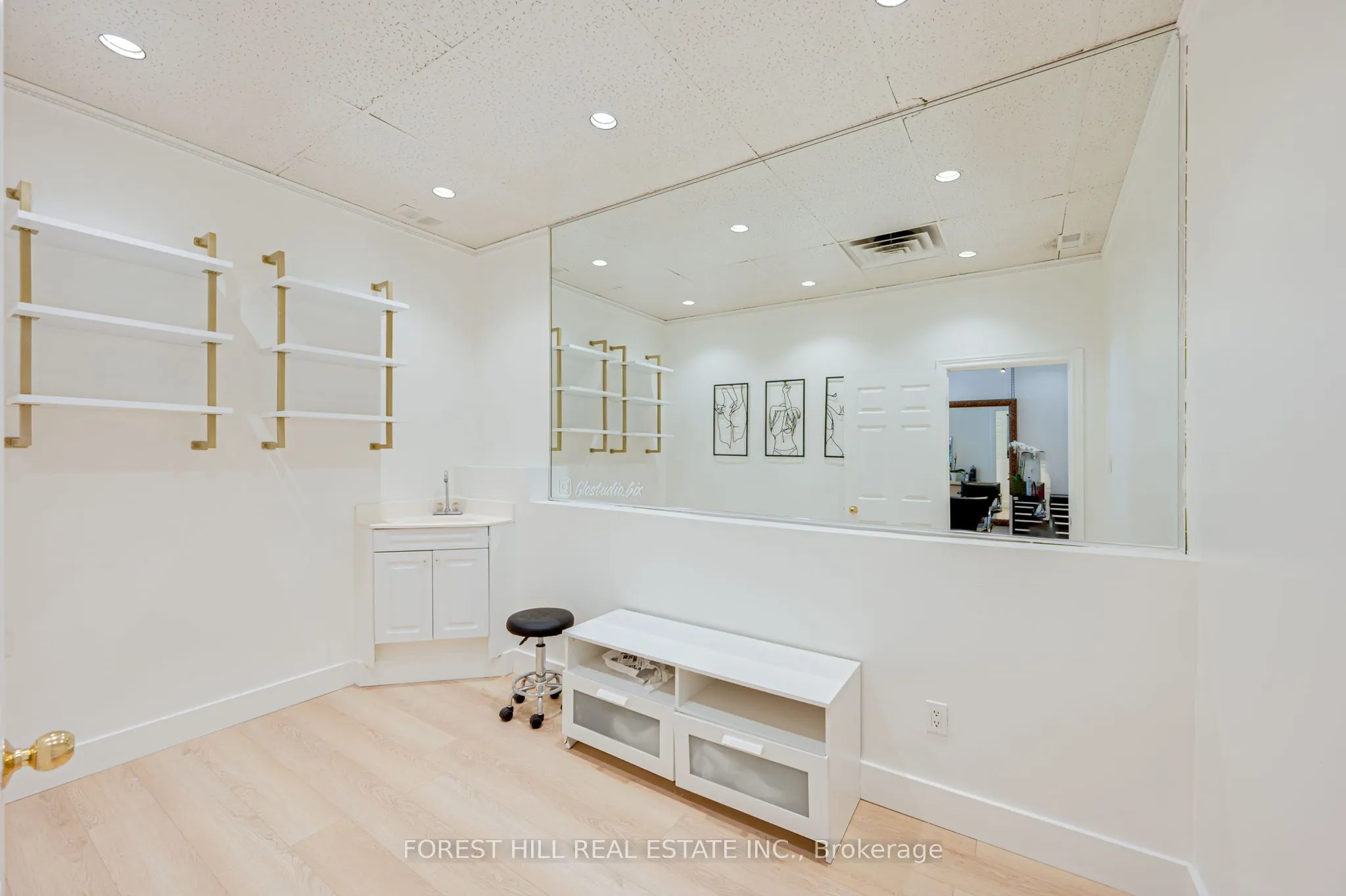 49 Mississauga Road N, #3