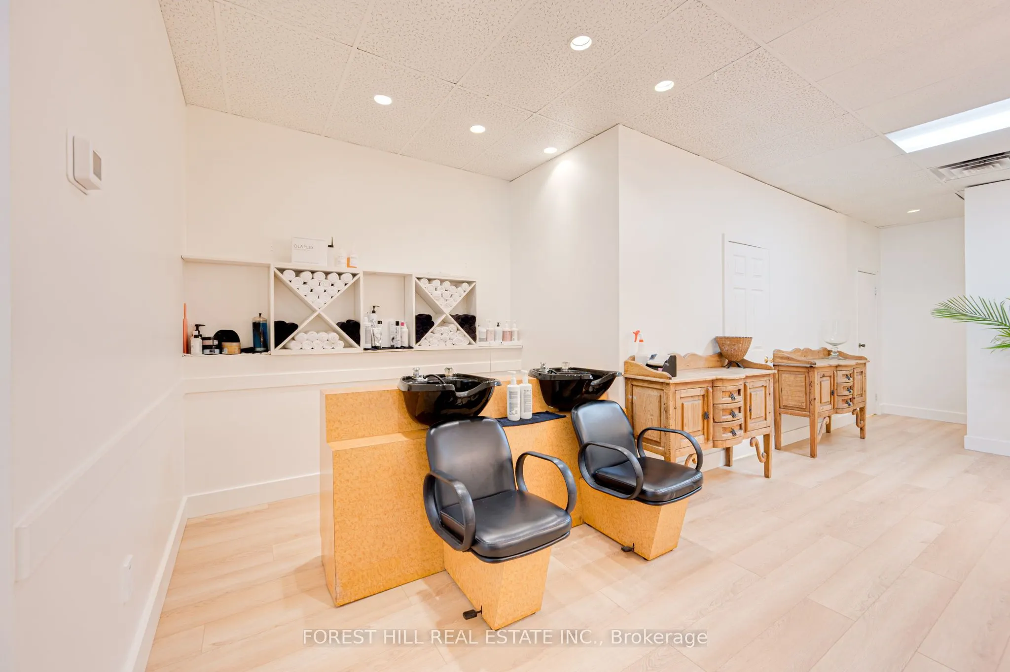 49 Mississauga Road N, #3