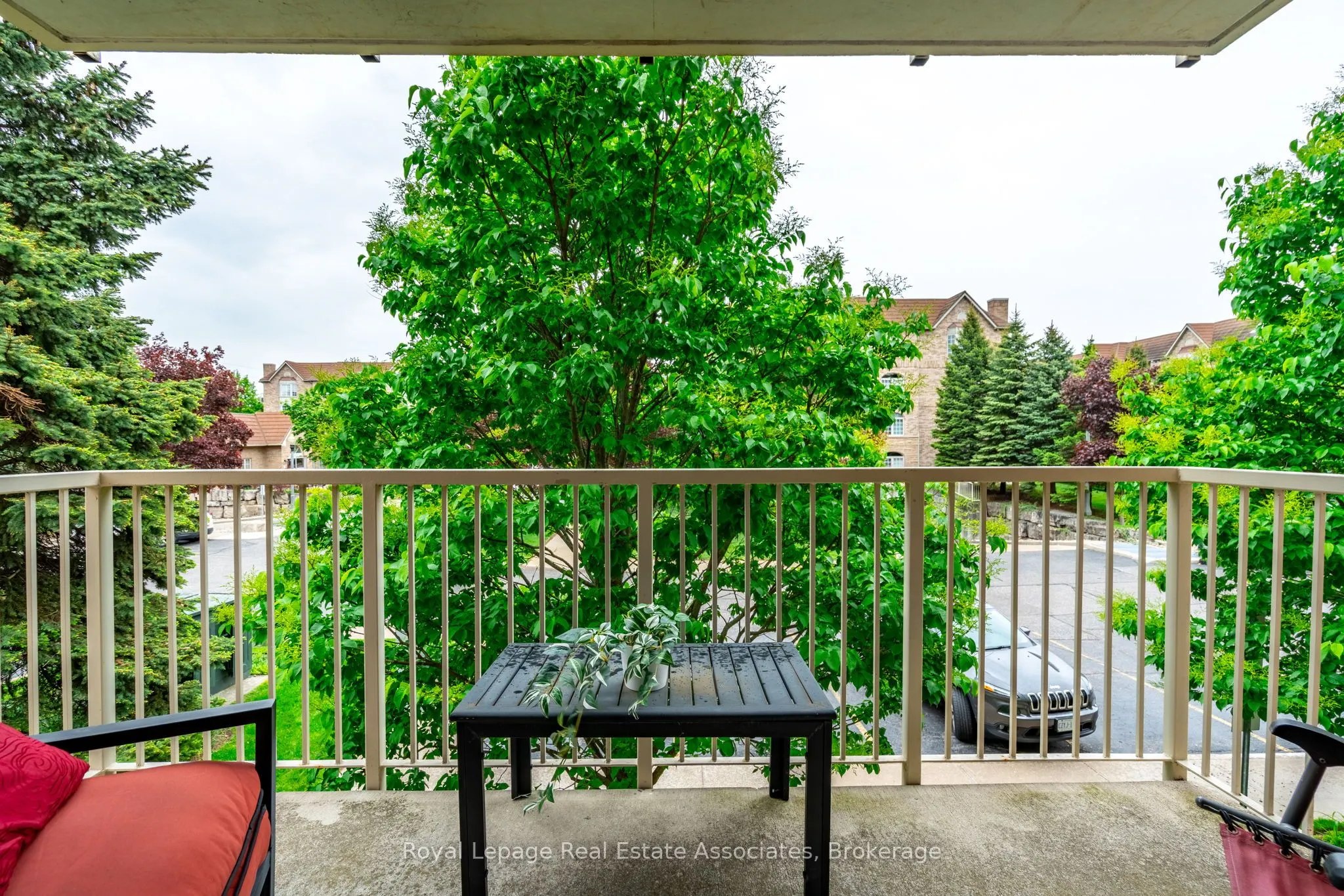 216 Plains Road W, #B208