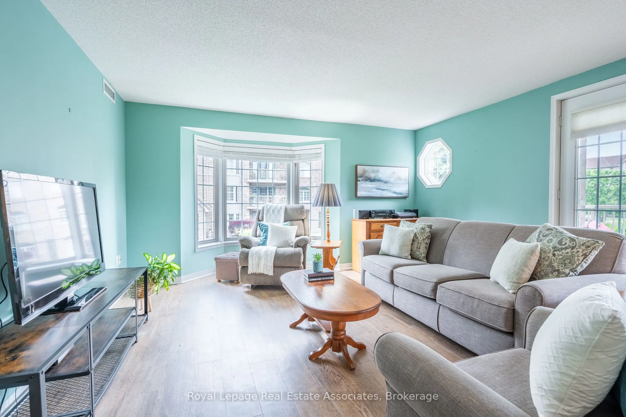 216 Plains Road W, #B208