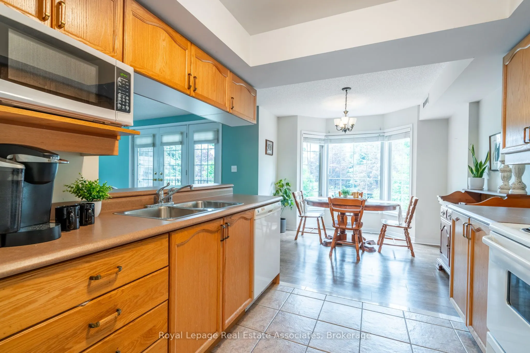 216 Plains Road W, #B208
