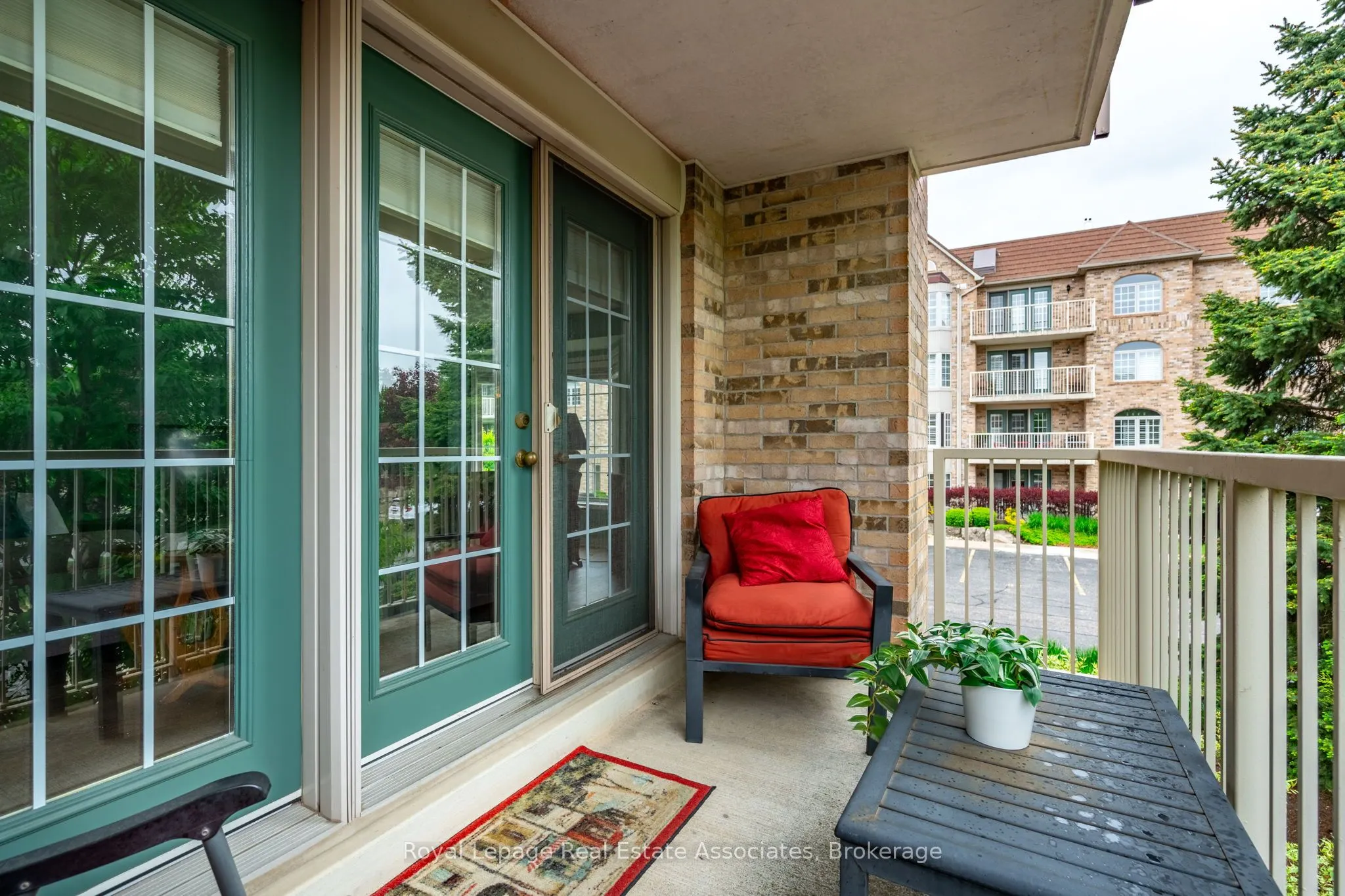 216 Plains Road W, #B208