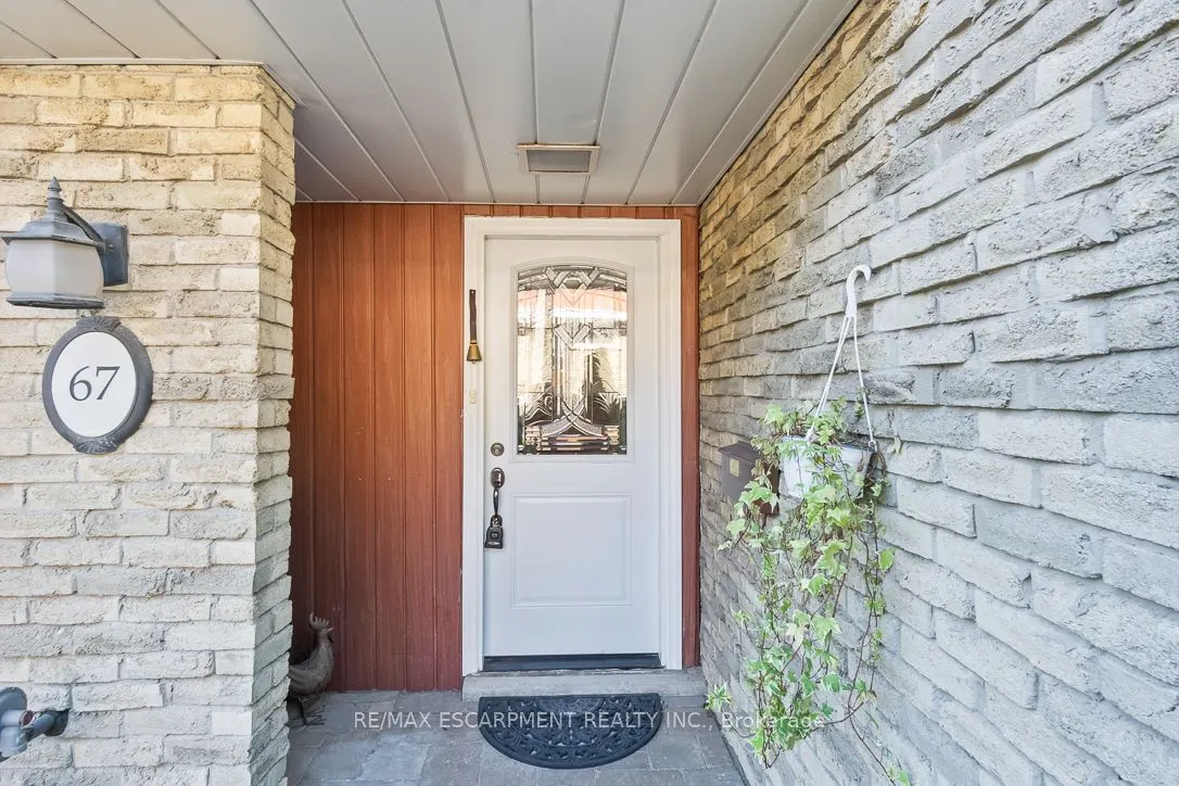 915 Inverhouse Drive, #67