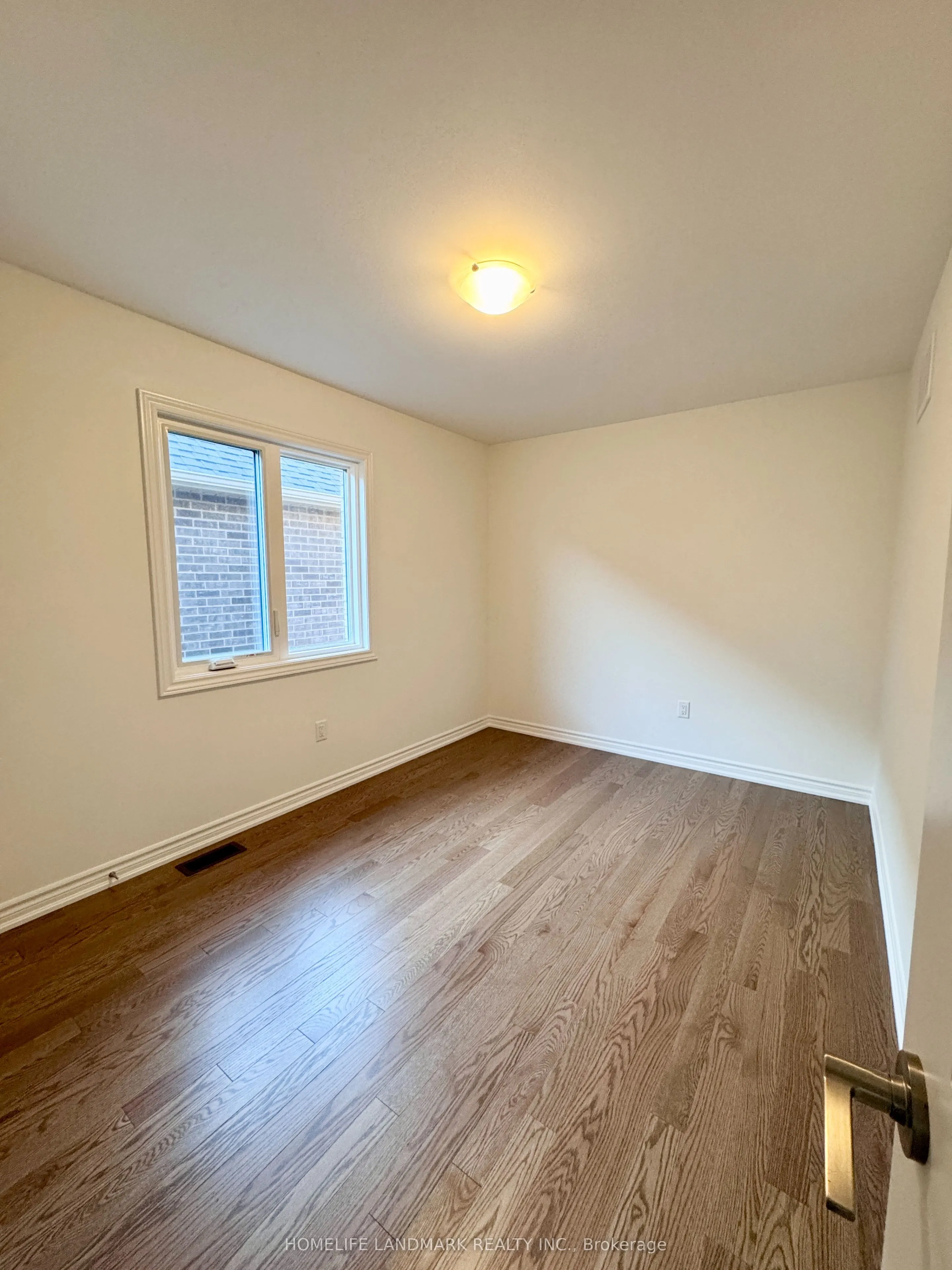 3087 Harvard Gardens