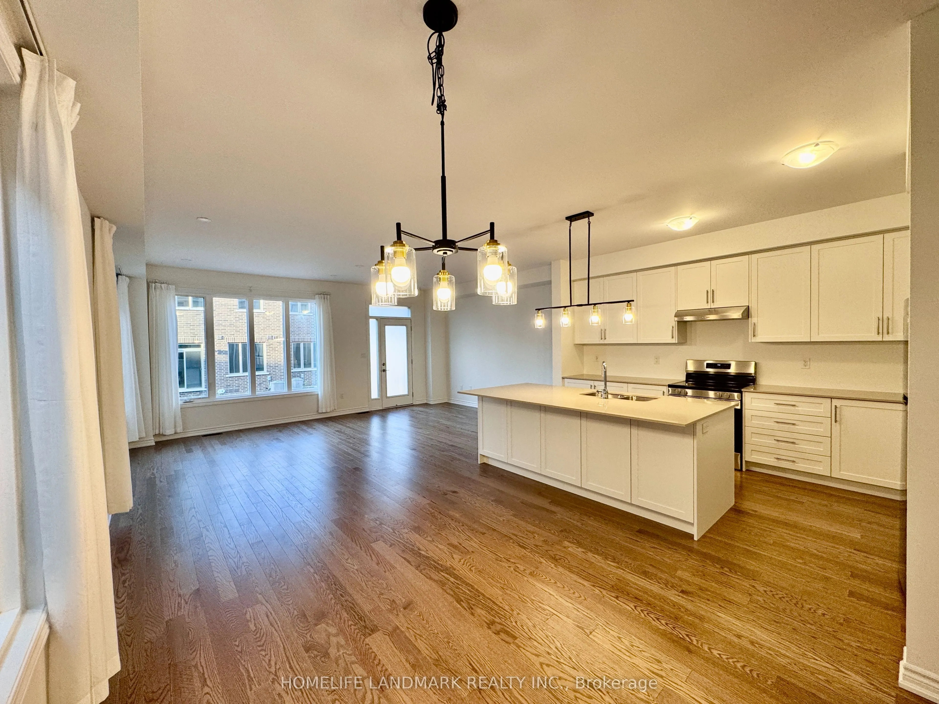 3087 Harvard Gardens
