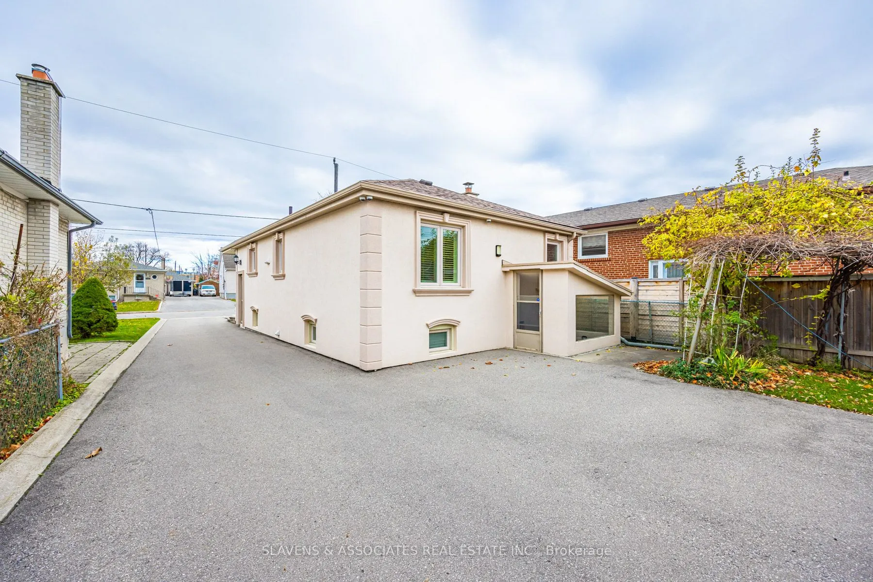 159 Spalding Road, #Main Flr