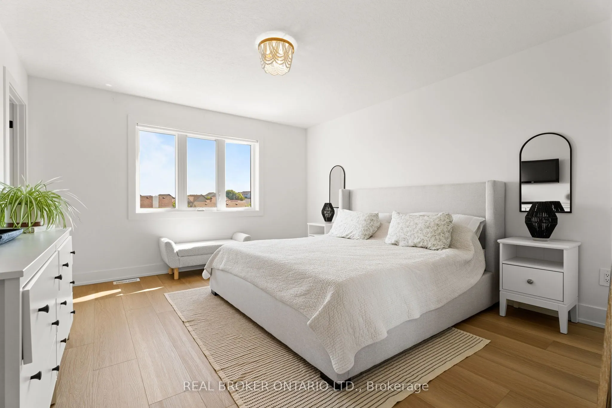 690 Broadway