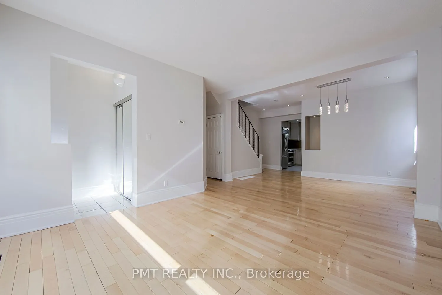 39 Windermere Avenue, #Main