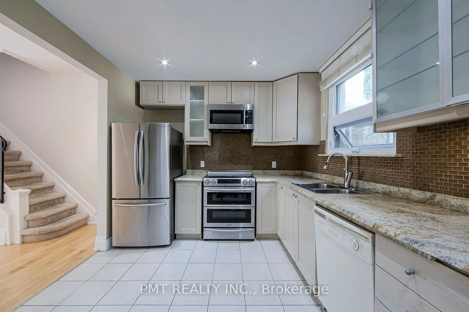 39 Windermere Avenue, #Main