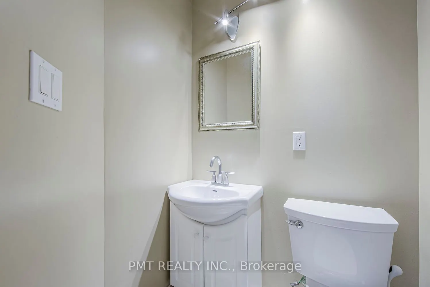 39 Windermere Avenue, #Main