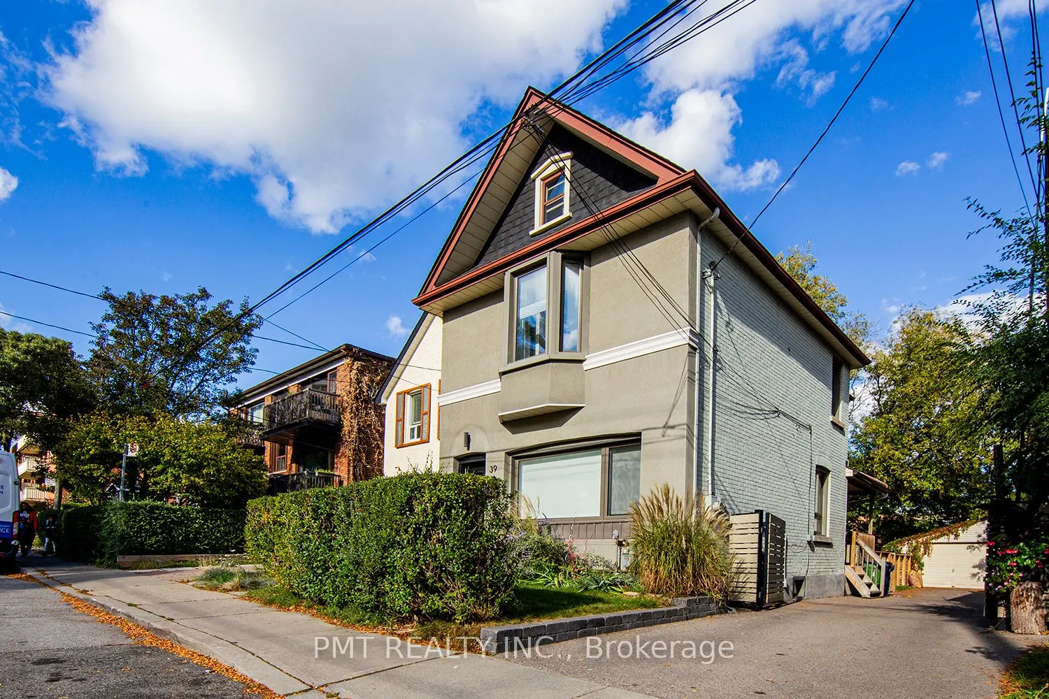 39 Windermere Avenue, #Main