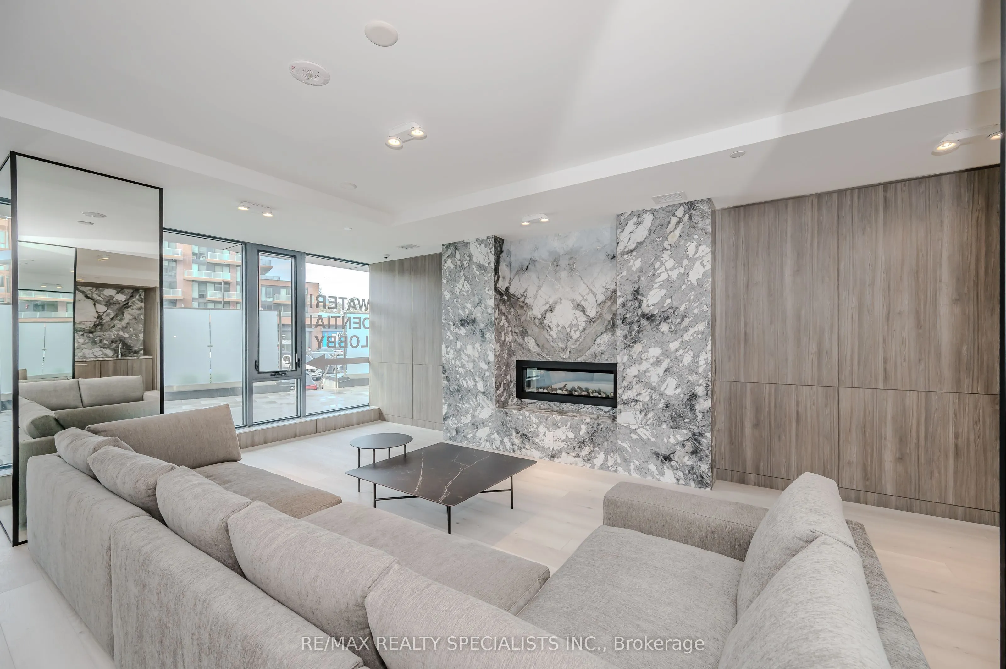 220 Missinnihe Way, #312