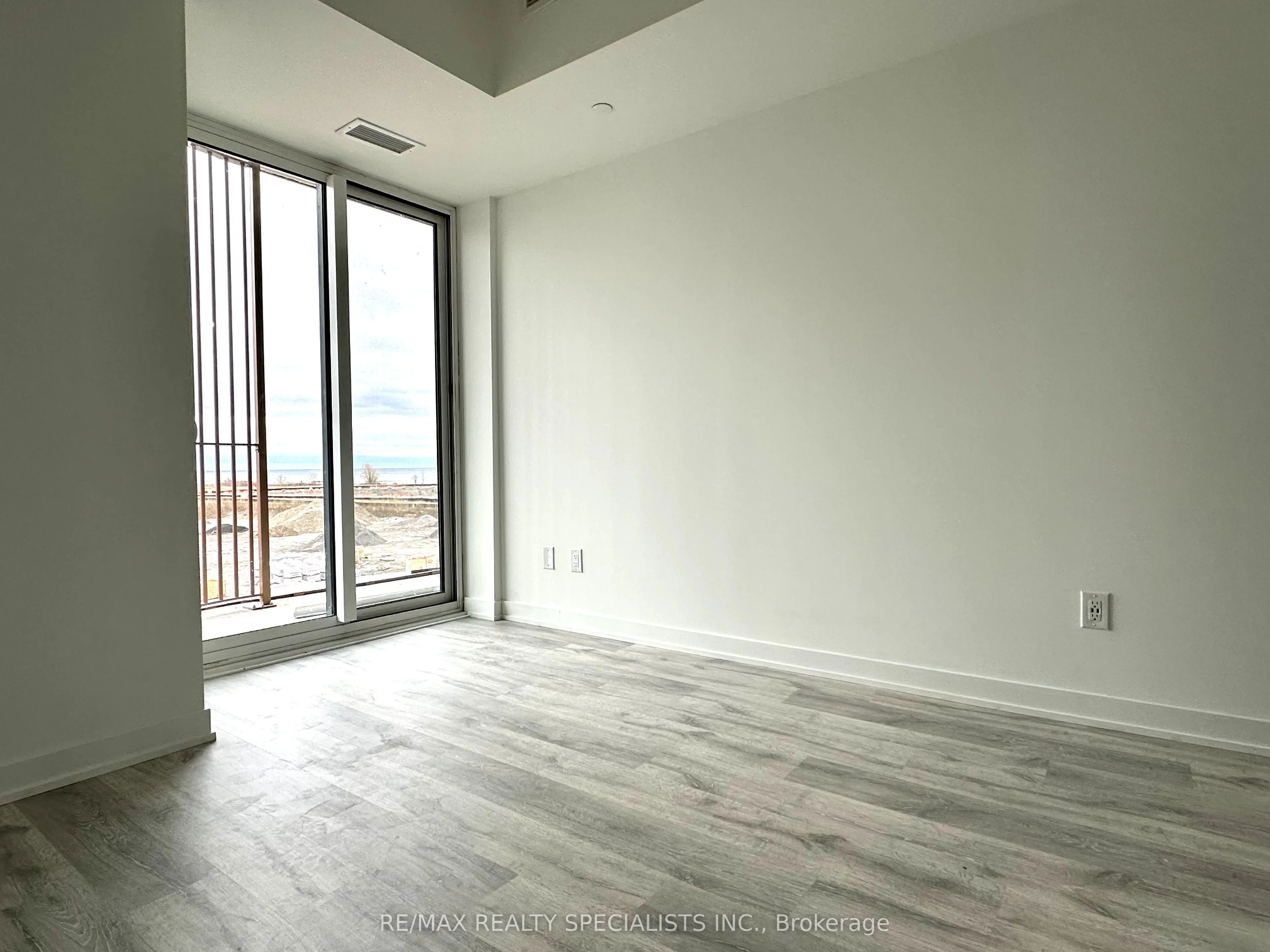 220 Missinnihe Way, #312