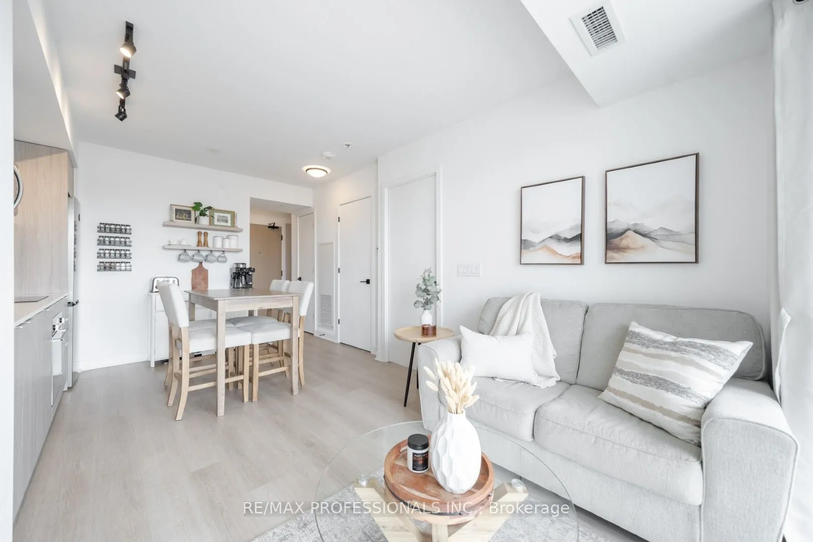 36 Zorra Street, #305