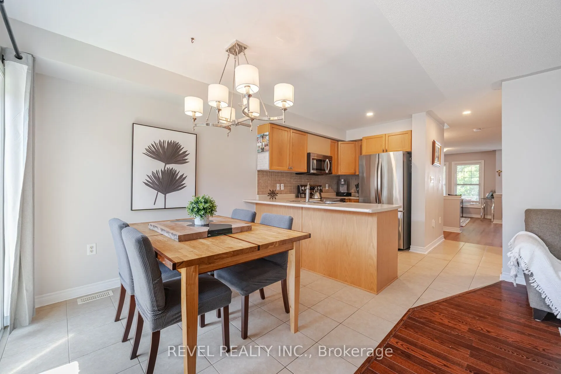 132 SWINDALE Drive