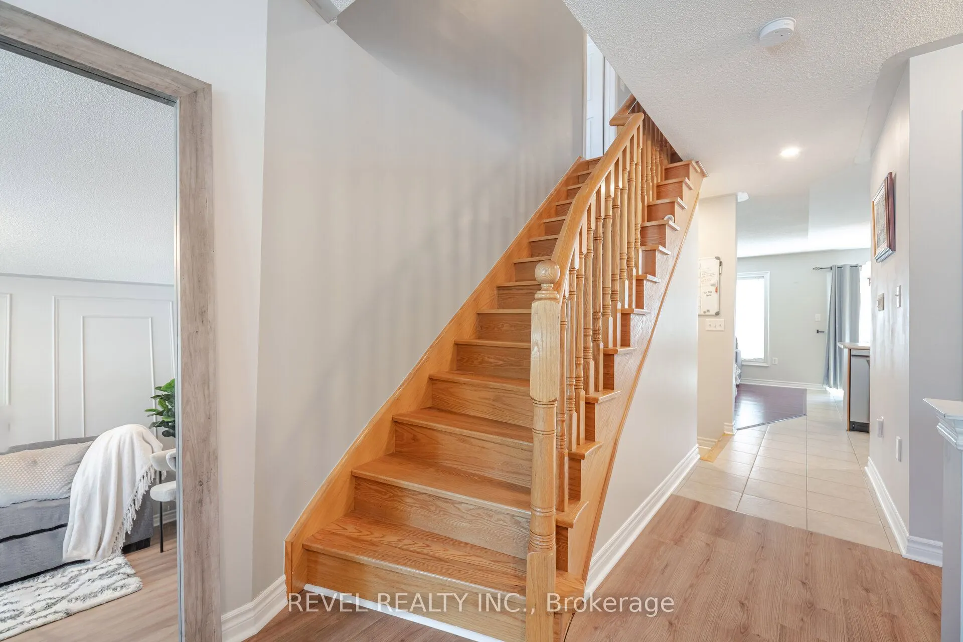 132 SWINDALE Drive