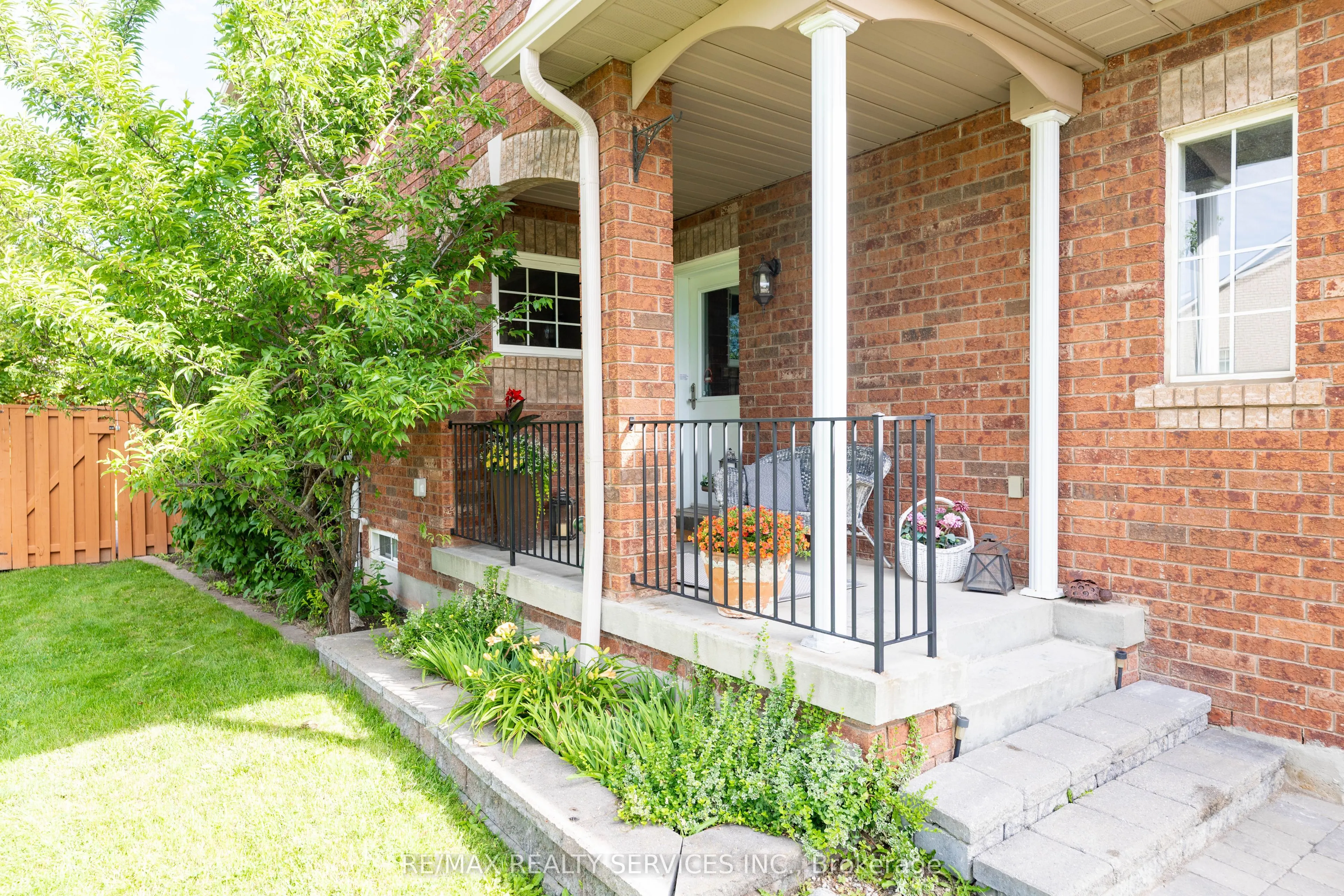 1 Daisy Court