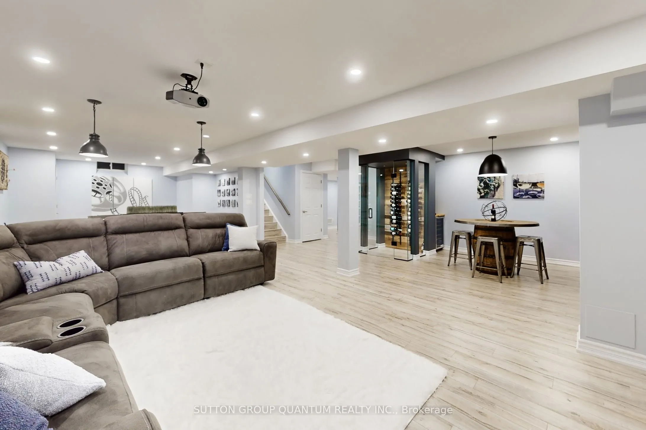 556 Bridgeview Road