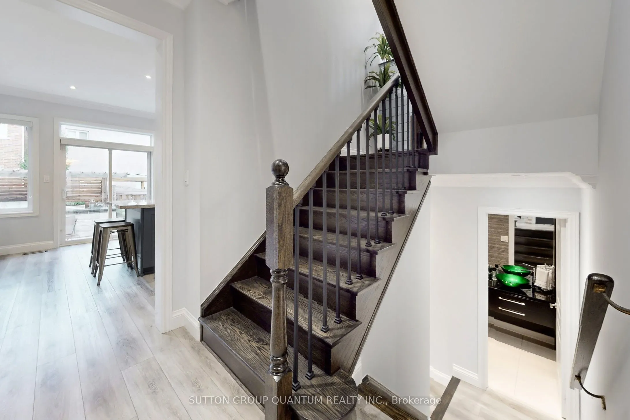 556 Bridgeview Road