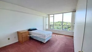 12 Laurelcrest Street, #804