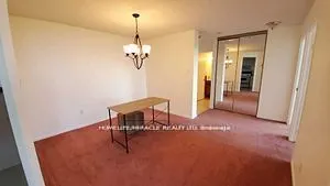 12 Laurelcrest Street, #804