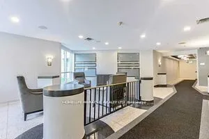12 Laurelcrest Street, #804