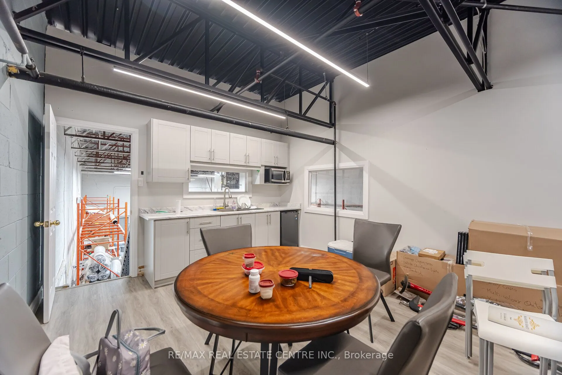 2074 Steeles Avenue E, #19