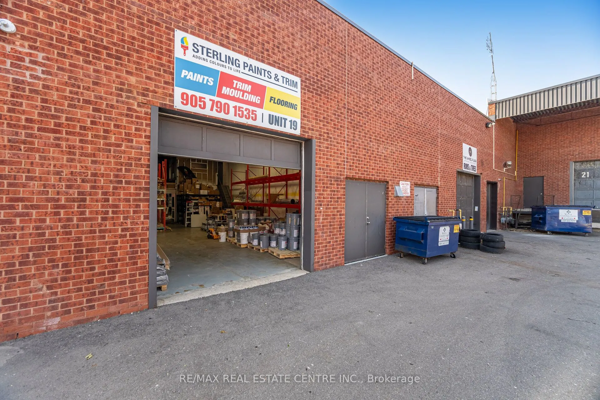2074 Steeles Avenue E, #19