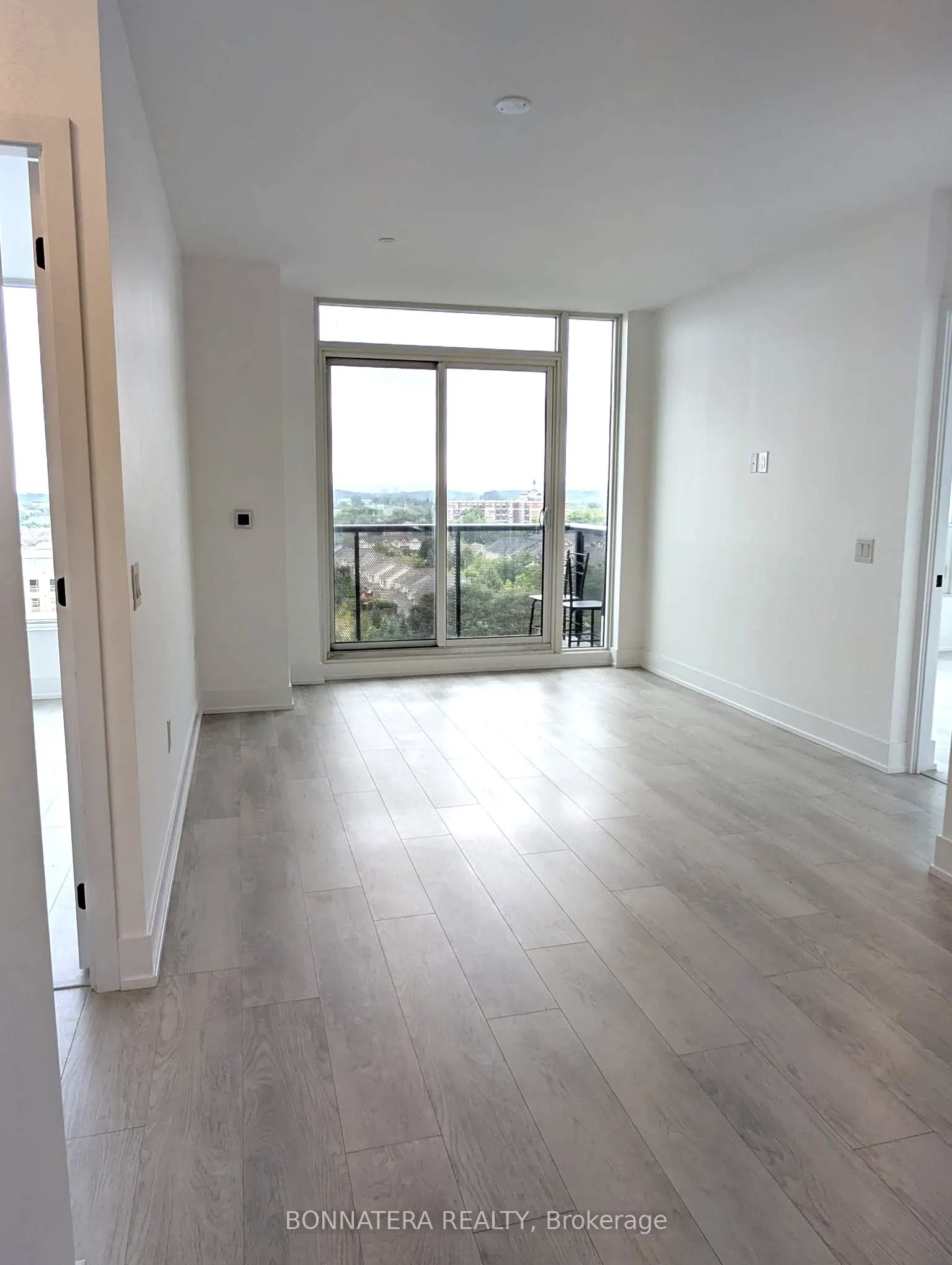 2450 Old Bronte Road, #640