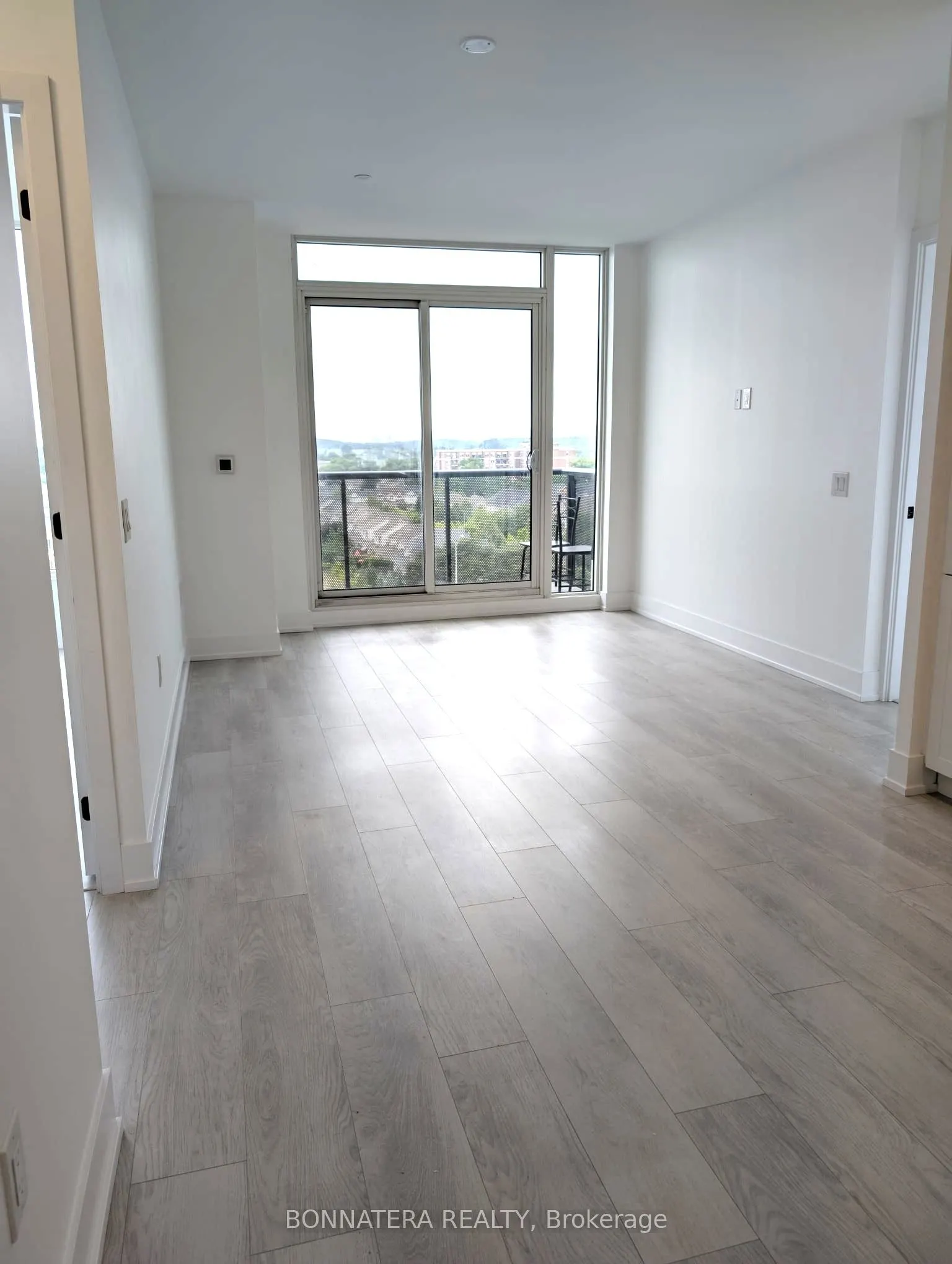 2450 Old Bronte Road, #640