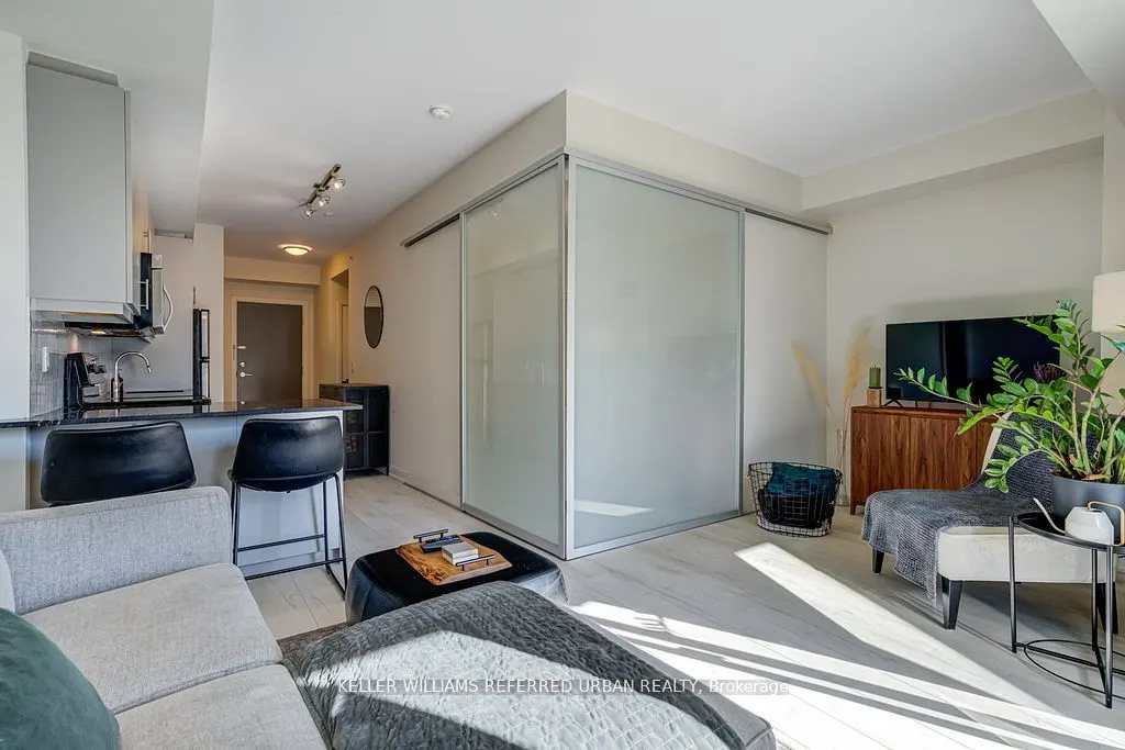 760 The Queensway, #209
