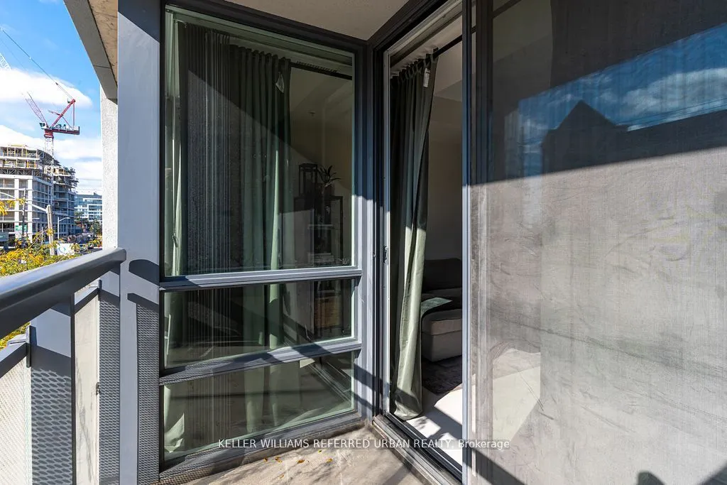 760 The Queensway, #209