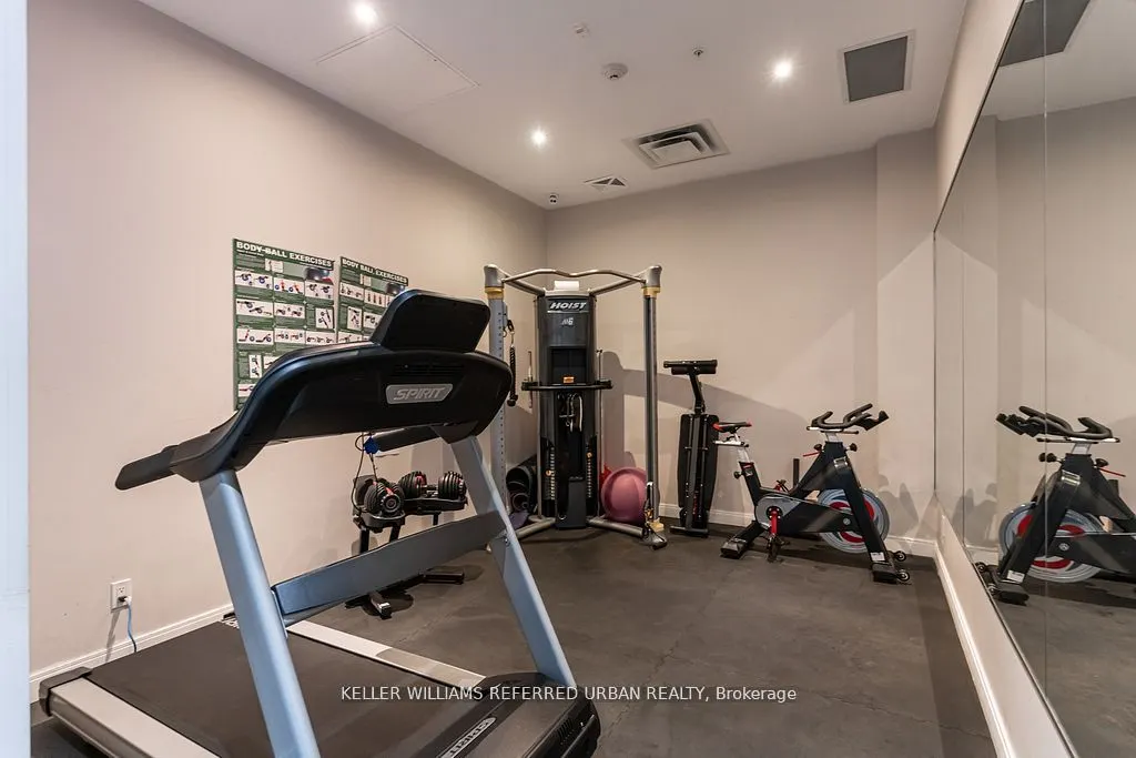 760 The Queensway, #209