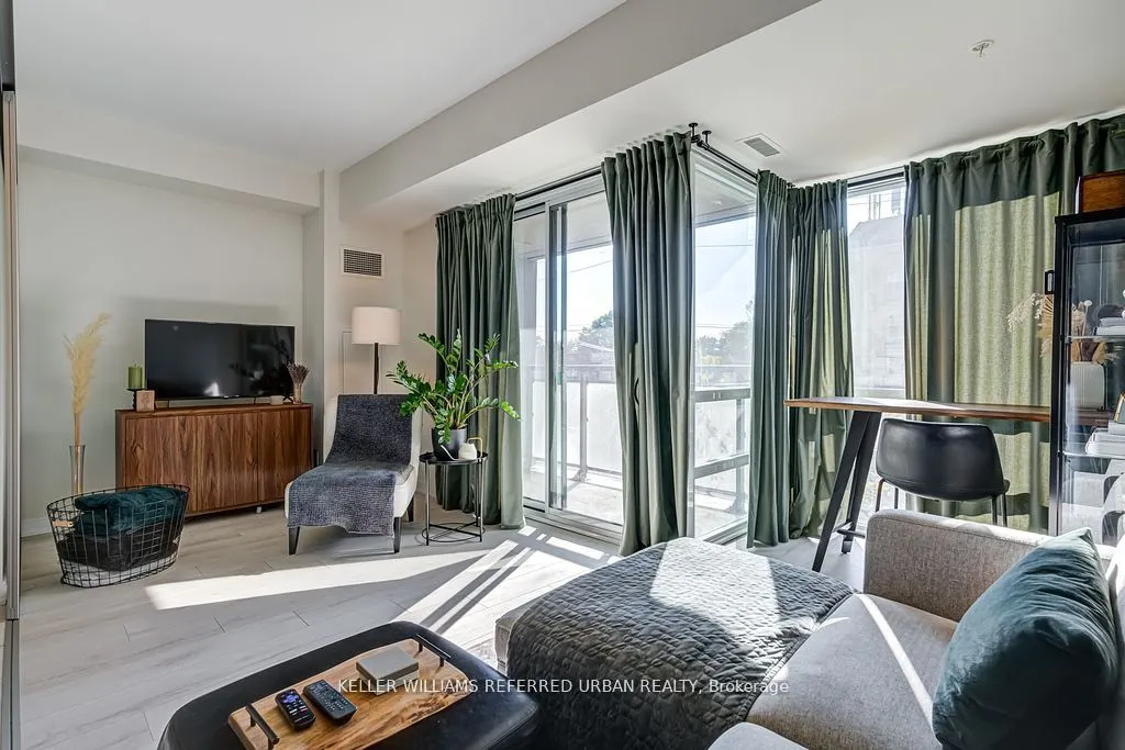 760 The Queensway, #209