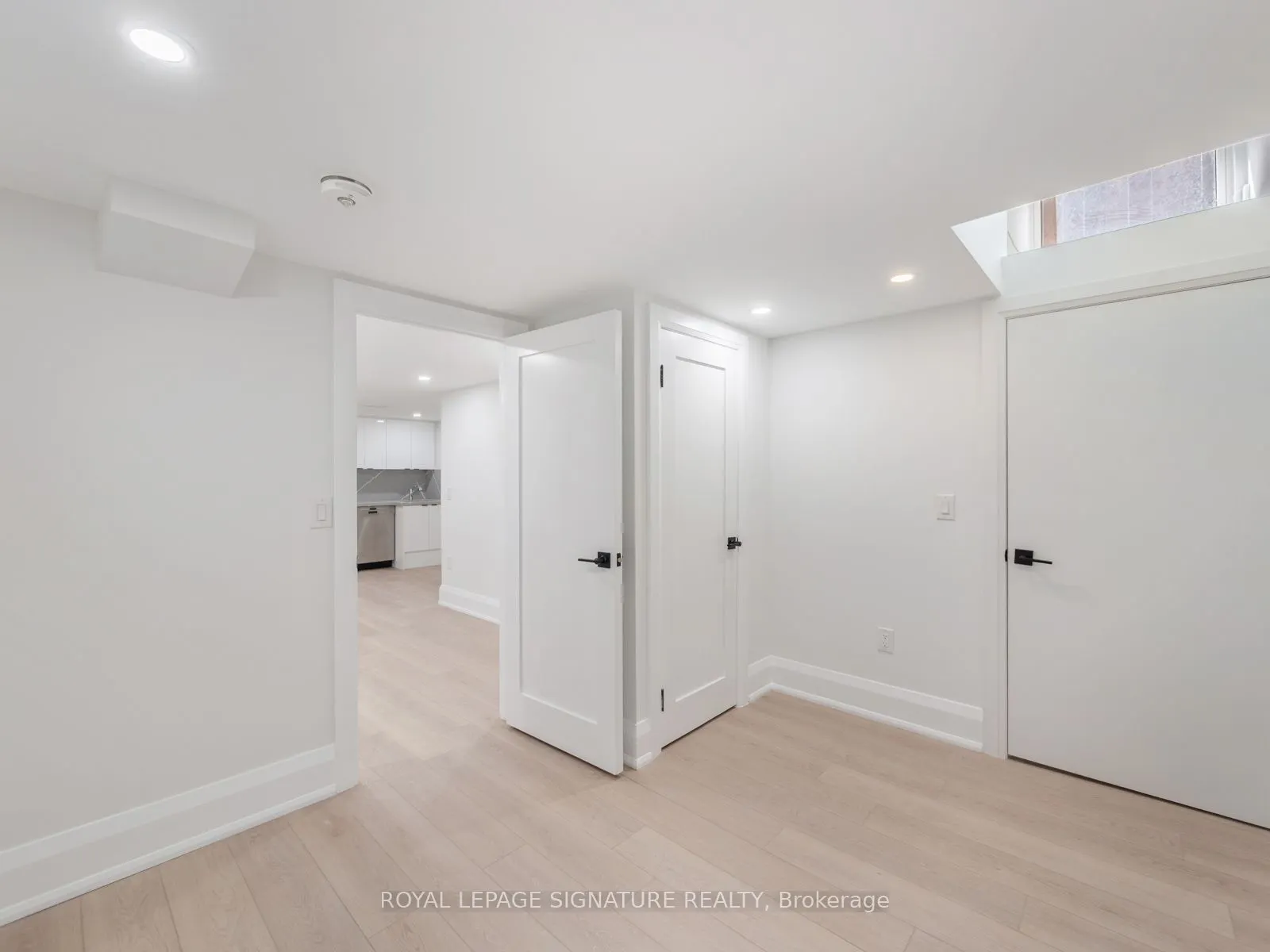 202 Perth Avenue, #Lower
