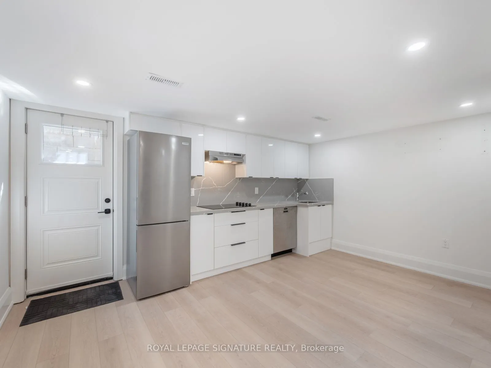 202 Perth Avenue, #Lower