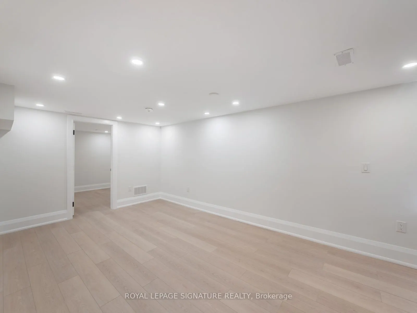 202 Perth Avenue, #Lower