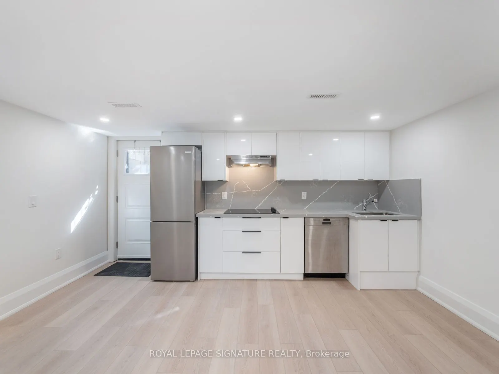 202 Perth Avenue, #Lower