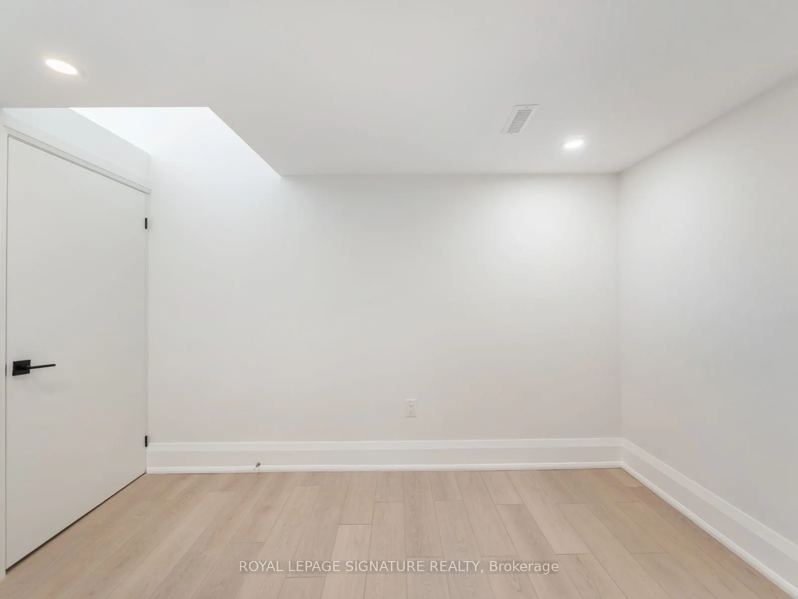202 Perth Avenue, #Lower