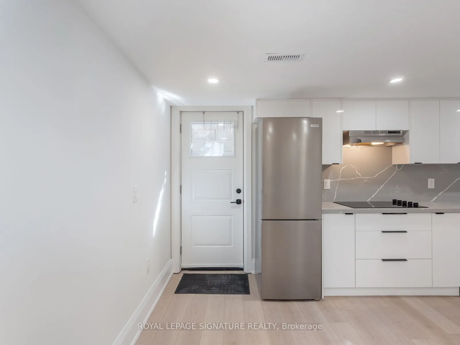 202 Perth Avenue, #Lower
