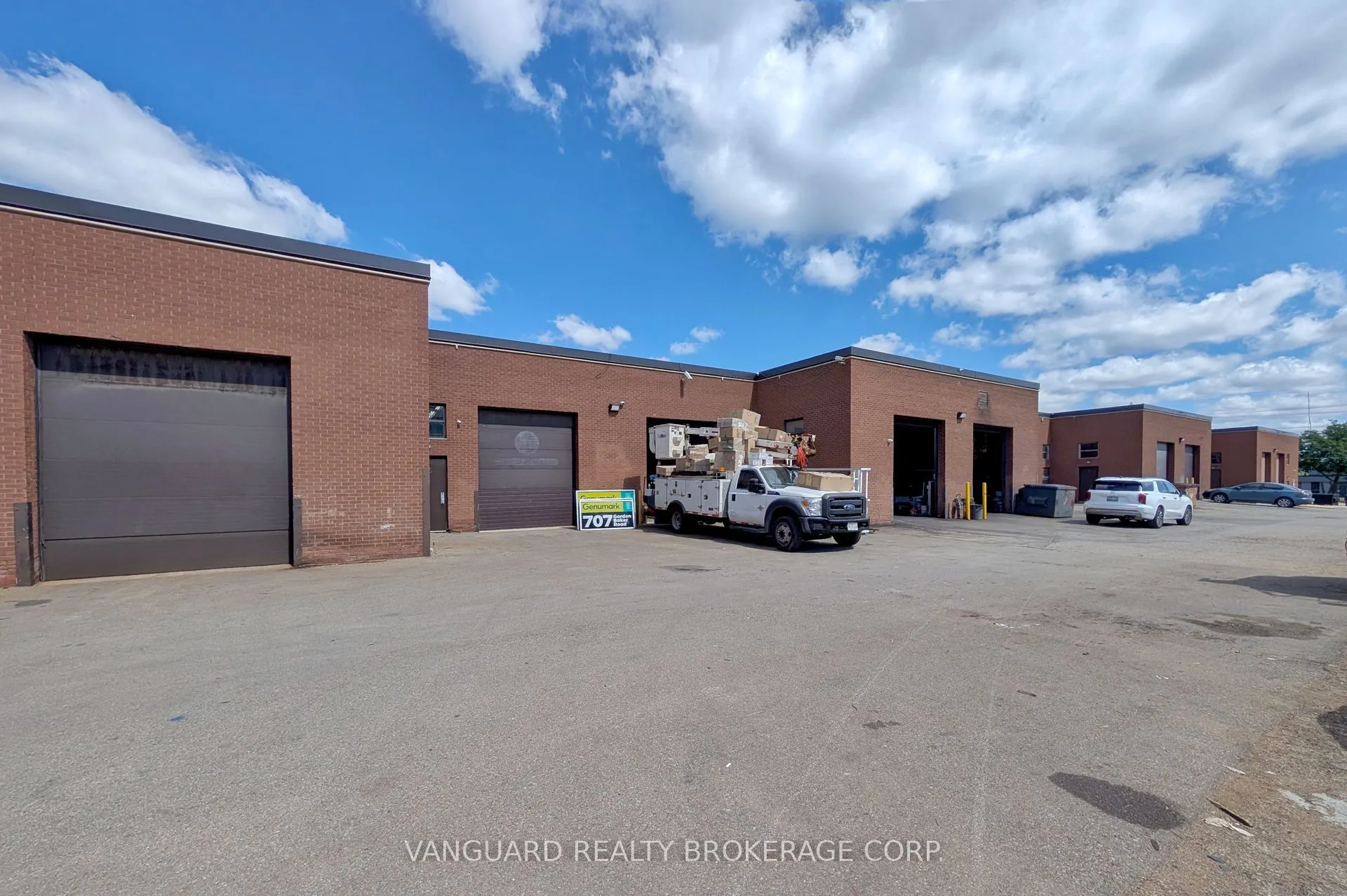 20 Baywood Road, #13