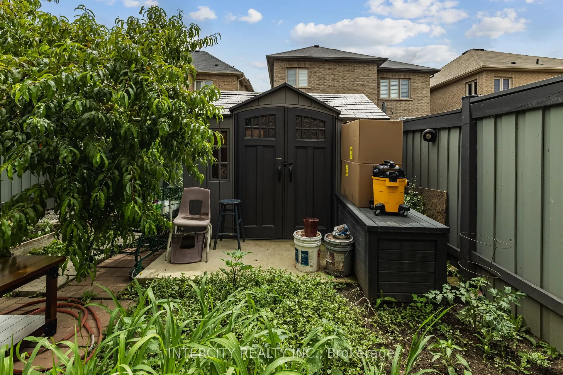 20 Vanderpool Crescent