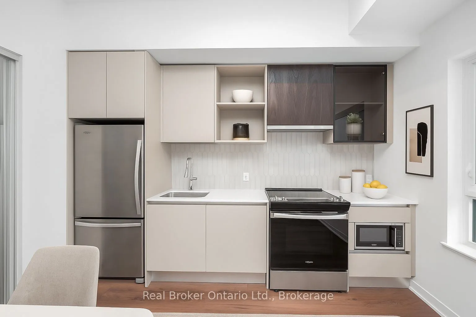 395 Dundas Street, #718