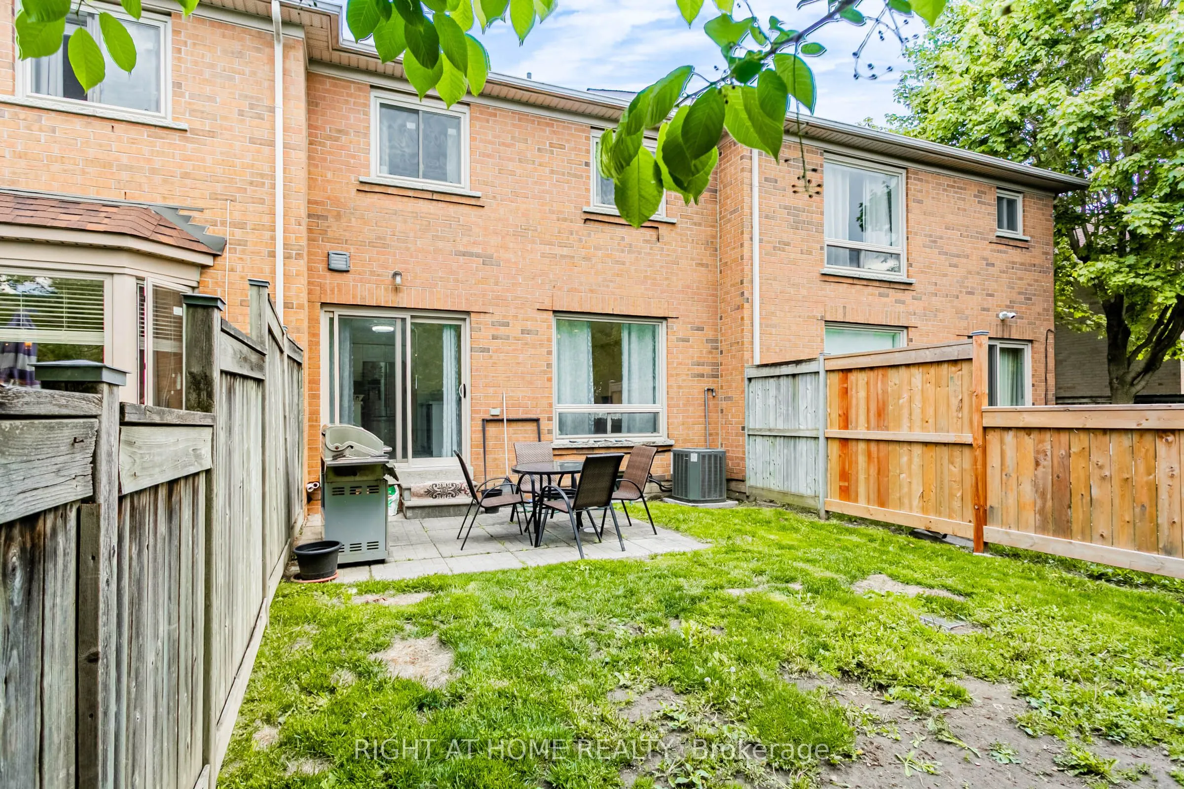 5223 Fairford Crescent, #67