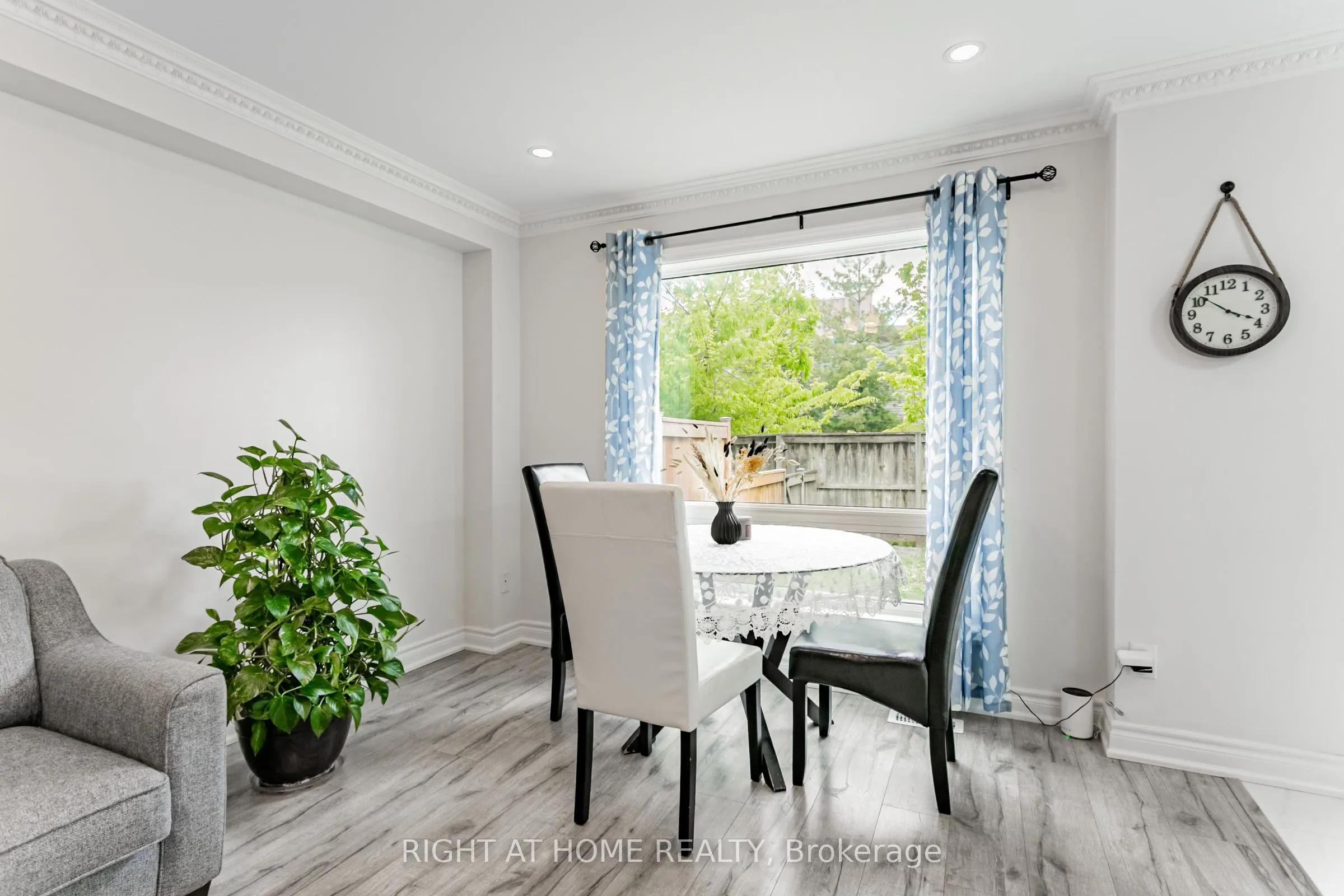 5223 Fairford Crescent, #67